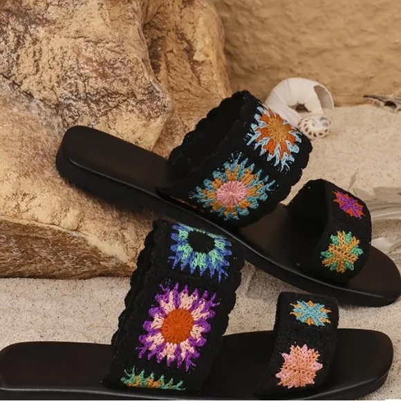 Colorful Crochet Women's Sandals - Picture 7 of 10